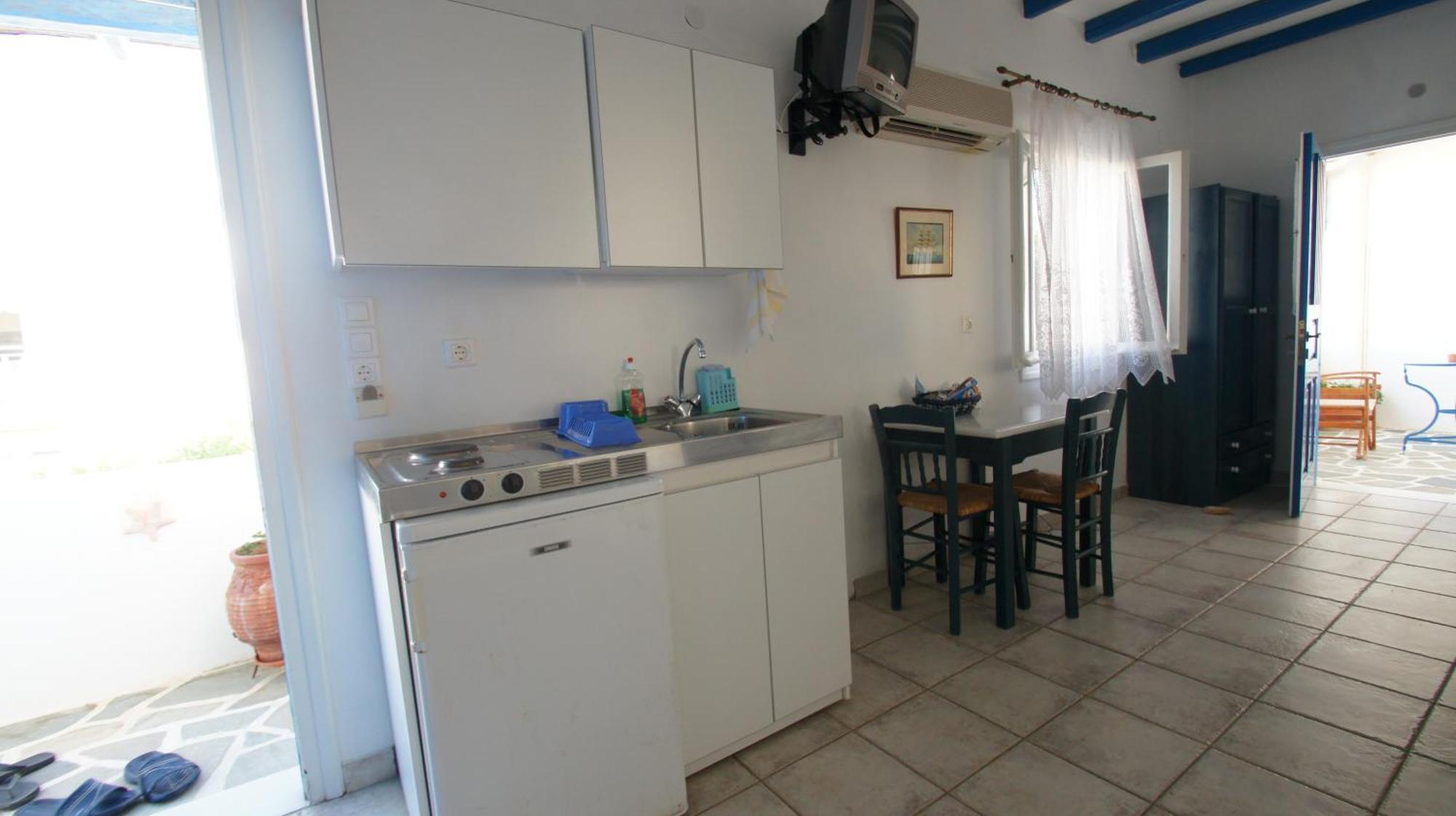 George'S Beach Studios Aliki  Room photo